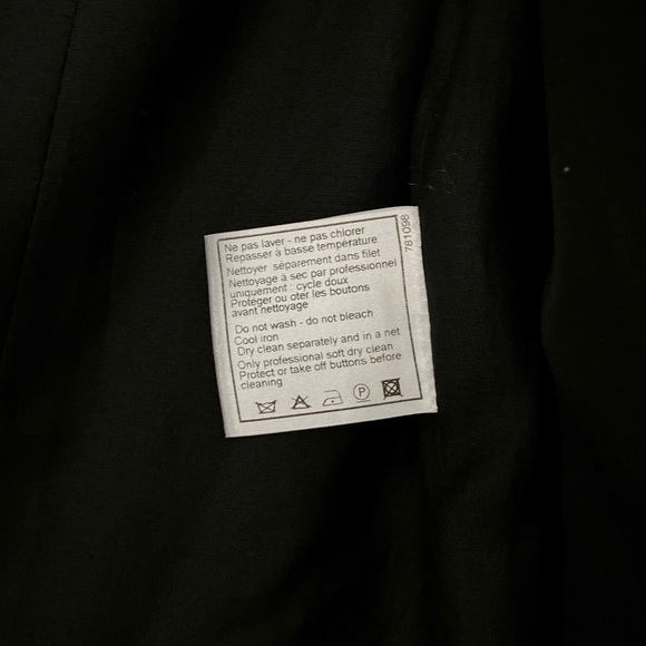 Vintage Chanel Black Jacket from Cruise Collection - Picture 9 of 12